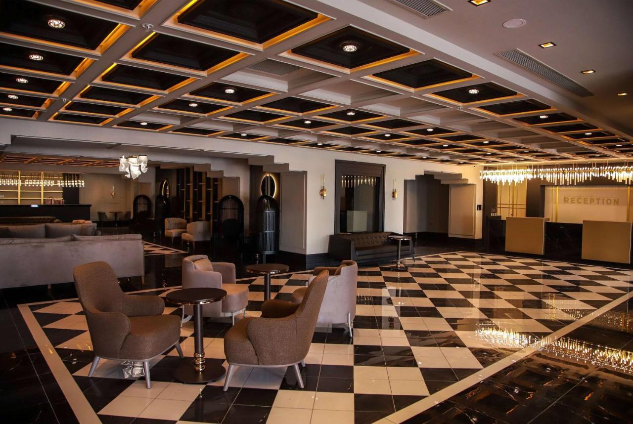 Ramada By Wyndham Erzurum Esterno foto