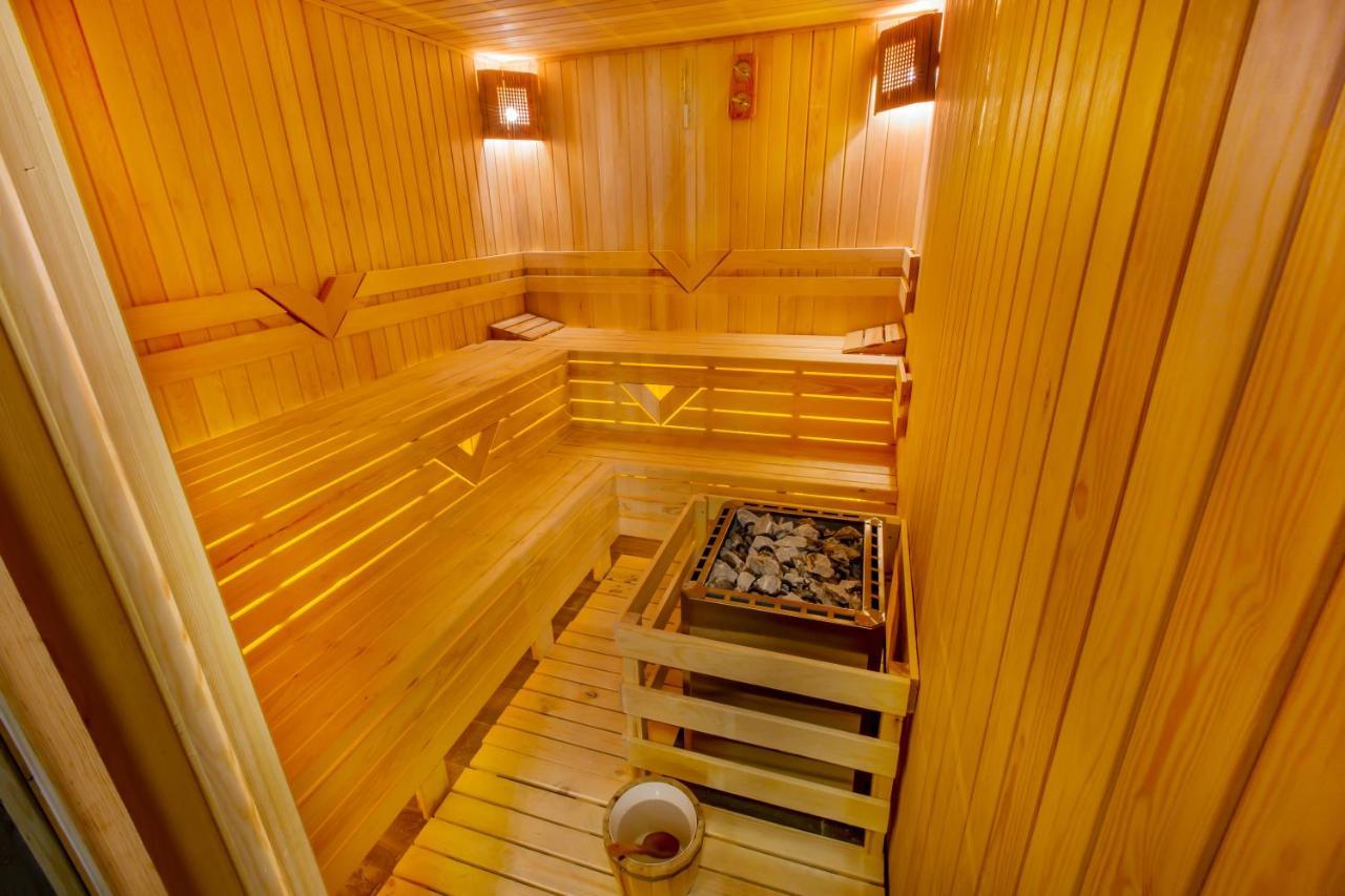 Ramada By Wyndham Erzurum Esterno foto