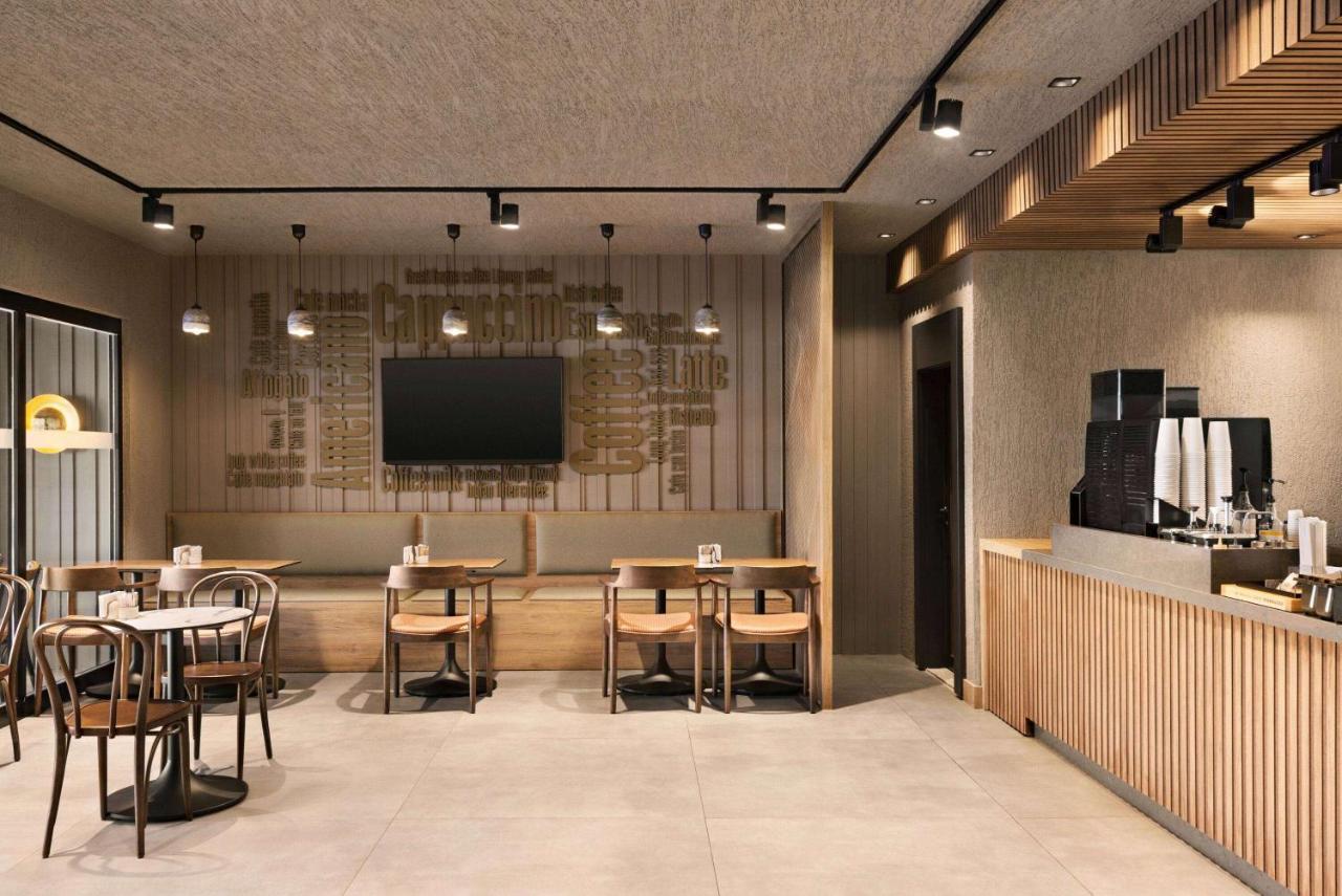Ramada By Wyndham Erzurum Esterno foto