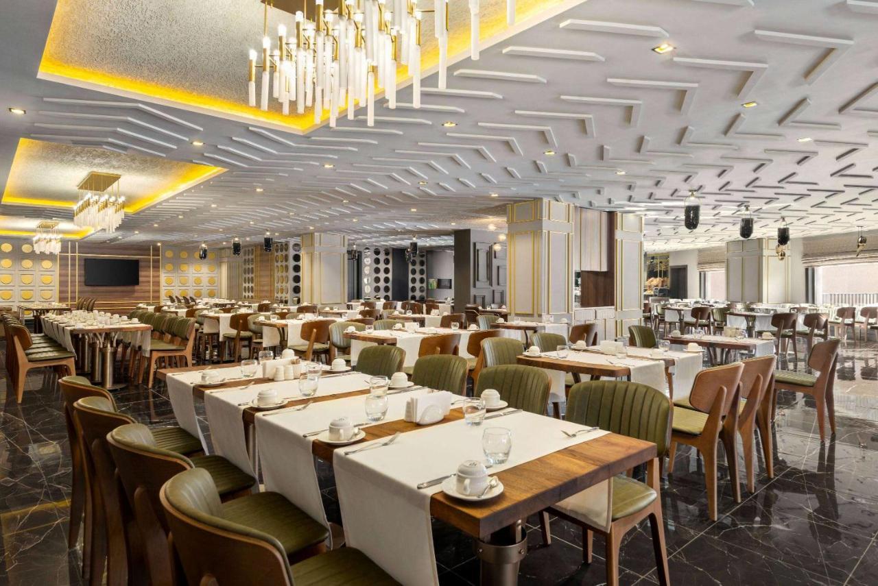 Ramada By Wyndham Erzurum Esterno foto